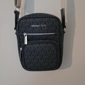 Michael Kors Jet Set Logo Crossbody Bag